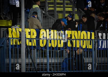 Empoli, Italien. Oktober 2021. Fans Inter während Empoli FC vs Inter - FC Internazionale, Italienische Fußballserie Ein Spiel in Empoli, Italien, Oktober 27 2021 Quelle: Independent Photo Agency/Alamy Live News Stockfoto