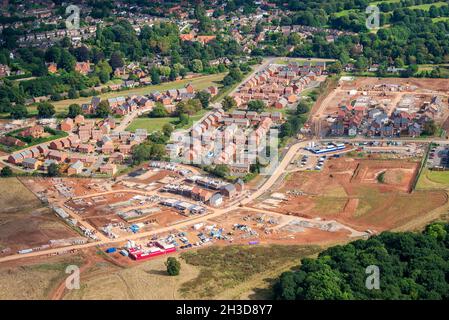 Luftbild der neuen Wohnentwicklung in Edwalton Nottingham Nottinghamshire England Großbritannien Stockfoto