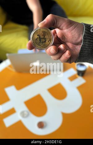 ISRAEL. TEL AVIV. BITCOIN BANK-AGENTUR Stockfoto