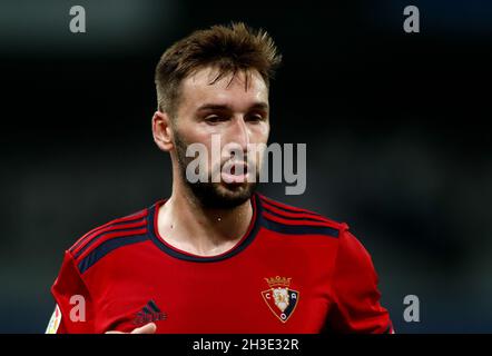 Madrid, Spanien, 27. Oktober 2021, David Garcia von CA Osasuna während des Fußballspiels der spanischen Meisterschaft La Liga zwischen Real Madrid und CA Osasuna am 27. Oktober 2021 im Santiago Bernabeu Stadion in Madrid, Spanien - Foto: Oscar Barroso/DPPI/LiveMedia Stockfoto