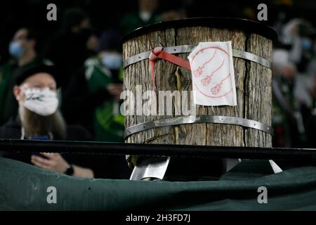 Portland, USA. Oktober 2021. Die Hölzer von Portland schlugen am 27. Oktober 2021 das Erdbeben von San Jose 2-0 im Providence Park in Portland, Oregon, mit Toren von Diego Chara und einem Fahrradkick von Dairon Asprilla, wobei sie eine Verliererreihe aus drei Spielen brachen und die Playoff-Hoffnungen am Leben hielten. (Foto von John Rudoff/Sipa USA) Quelle: SIPA USA/Alamy Live News Stockfoto