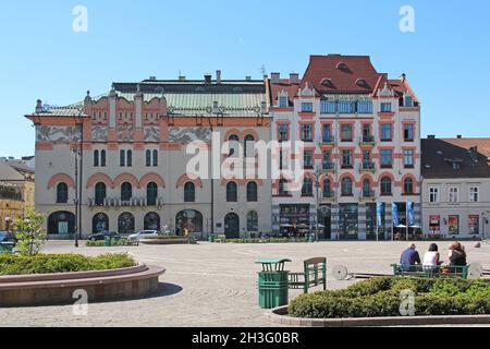 KRAKAU, POLEN - 29. APRIL 2012: Es ist das historische Gebäude des Nationalen Kunstmuseums „Szolaysky House“ auf dem Szczepanski-Platz. Stockfoto