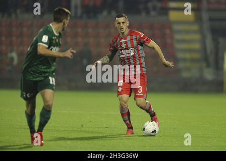 Cremona, Italien. Oktober 2021. Emanuele Valeri (Cremonese) in Aktion während US Cremonese vs AC Pisa, Italian Football Championship League BKT in Cremona, Italien, Oktober 28 2021 Quelle: Independent Photo Agency/Alamy Live News Stockfoto