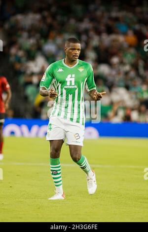 Sevilla, Spanien. Oktober 2021. William Carvalho in Aktion während des La Liga Santander-Spiels zwischen Real Betis und Valencia CF im Benito Villamarin Stadium. (Endergebnis: Real Betis 4:1 Valencia CF). Kredit: SOPA Images Limited/Alamy Live Nachrichten Stockfoto