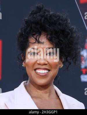 Hollywood, Usa. Oktober 2021. HOLLYWOOD, LOS ANGELES, KALIFORNIEN, USA - 28. OKTOBER: Die Schauspielerin Regina King nimmt an der Zeremonie zu Ehren von ihr Teil, die am 28. Oktober 2021 auf dem IMAX-Vorplatz des TCL Chinese Theatre in Hollywood, Los Angeles, Kalifornien, USA, stattfand. (Foto von Xavier Collin/Image Press Agency) Quelle: Image Press Agency/Alamy Live News Stockfoto