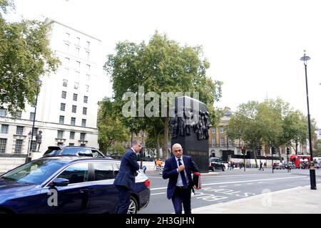 SAJ Javid kommt zur Kabinettssitzung am 28. Oktober 2021 Stockfoto