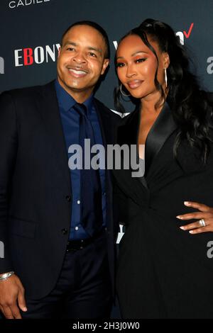 LOS ANGELES - Okt 23: Mike Hill, Cynthia Bailey, 2021 Ebony Power 100 im Beverly Hilton Hotel am 23. Oktober 2021 in Beverly Hills, CA Stockfoto