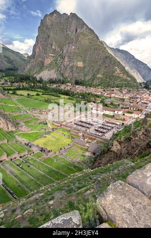 Ollantaytambo, alte Inka-Festung im Heiligen Tal in den Anden von Cusco, Peru, Südamerika Stockfoto