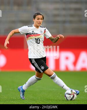 Dzsenifer MAROZSAN (GER) Action, Fußball-Laenderspiel-Frauen, WM-Qualifikation, Deutschland (GER) - Israel (ISR) 7: 0, am 26. Oktober 2021 in Essen/Deutschland. Â Stockfoto