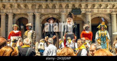 Segovia, Spanien - 29. Juni 2014: Riesen und große Köpfe (Gigantes y Cabezudos) in Segovia-Festival am 29. Juni 2014 in Segovia, Spa Stockfoto