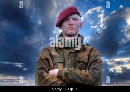 Yorkshire Kriegserfahrung. Leeds, August 2021. Schauspieler im britischen Weltkrieg zwei Uniform. Stockfoto