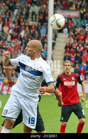 Fußball: 2. BL 15-16: 9. Sptg.: SC Freiburg gegen FSV Frankfurt Stockfoto