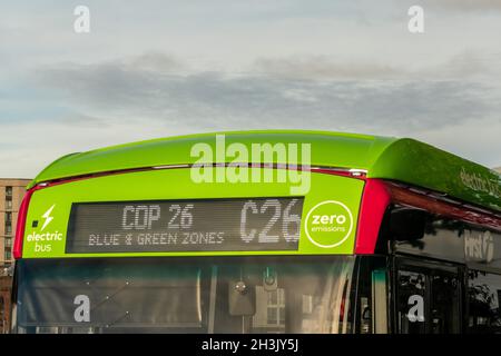 Ein neuer Elektrobus in Glasgow für die Klimakonferenz der Vereinten Nationen COP26, die in Vorbereitung ist. Stockfoto