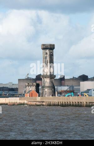 In ganz Großbritannien - Ein Tag in Liverpool - Victoria Tower - Liverpool Clock Tower, Stanley Dock Stockfoto