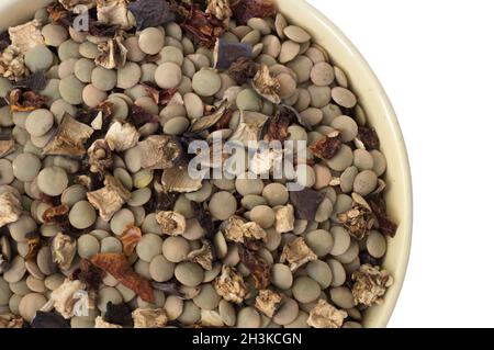 Getrocknete Hülsenfrüchte Suppe in einer Schüssel mischen, aus nächster Nähe. Stockfoto