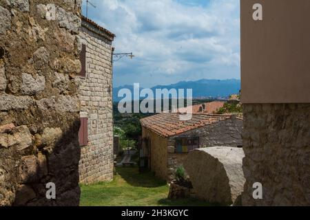 AG, ITALIEN - 23. Aug 2019: Ein schöner Blick auf die alten traditionellen Wohnhäuser in Cattolica Eraclea Stadt, Italien Stockfoto