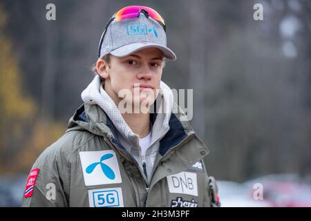 Oslo, Norwegen. Okt. 2021. Oslo 20211029.der Alpinist Lucas Pinheiro Braathen bei einer Pressekonferenz auf dem Olympischen Gipfel mit dem norwegischen Ski-Nationalteam. Foto: Javad Parsa/NTB Kredit: NTB Scanpix/Alamy Live News Stockfoto