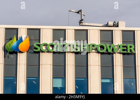 Das Scottish Power-Logo auf der Außenseite ihres Hauptquartiers im Stadtzentrum von Glasgow. Stockfoto