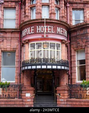 Das Metropole Hotel an der King Street in leeds wurde 1889 auf dem Gelände der 4. White Cloth Hall erbaut Stockfoto