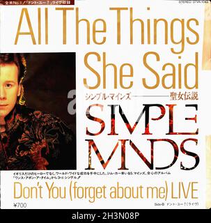 Vintage Vinyl Recording - Simple Minds - All The Things She Said - Japan - 1986 02 Stockfoto