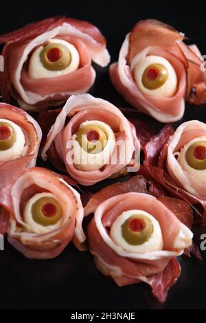 Hexen-Finger-Kekse aus Mürbeteig mit Mandel-Fingernagel. Ideal für ein Happy Hallowe Stockfoto