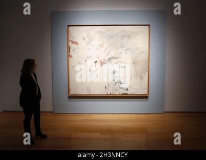 New York, USA. Okt. 2021. Untitled by Cy Twombly ist am Freitag, den 29. Oktober 2021, bei einer Pressevorschau für Christies Abendverkauf des 20. Jahrhunderts in New York City zu sehen. Foto von John Angelillo/UPI Credit: UPI/Alamy Live News Stockfoto