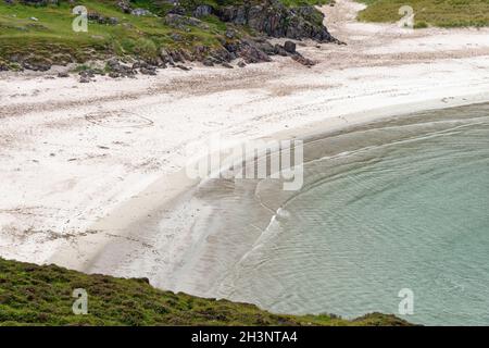 ZIP Line über Ceannabeinne Beach an der North Coast 500 Route, Durness, Sutherland, North Coast of Scotland, Großbritannien - 19. Juli 2021 Stockfoto