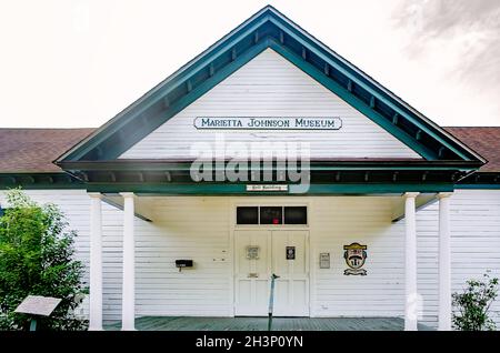 Das Bell Building, in dem sich das Marietta Johnson Museum befindet, ist auf dem Campus des Coastal Alabama Community College in Fairhope, Alabama, abgebildet. Stockfoto