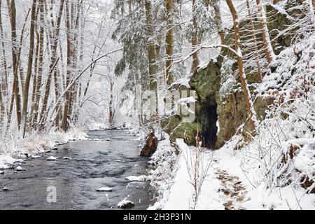 Rock durch Fernwanderweg Selketalstieg Stockfoto