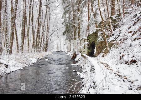 Rock durch Fernwanderweg Selketalstieg Stockfoto