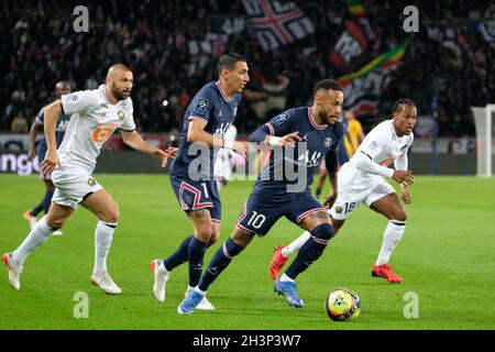 Paris, Frankreich. Oktober 2021. NEYMAR JR vor PSG in Aktion während der französischen Meisterschaft Fußball, Ligue 1 Uber isst, zwischen Paris Saint Germain und Lille im Parc des Princes Stadium - Paris Frankreich. Kredit: ZUMA Press, Inc./Alamy Live Nachrichten Stockfoto