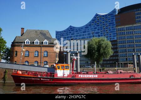 Feuerwehrboot der Hamburger Feuerwehr Stockfoto