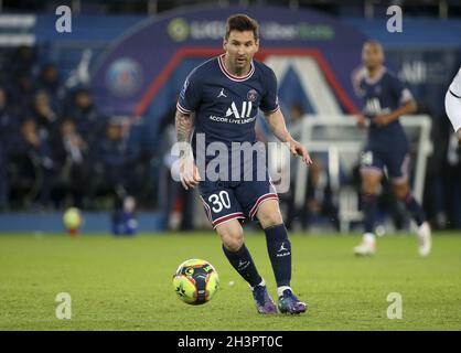 Paris, Frankreich. Okt. 2021. Lionel Messi vom PSG während des französischen Ligue-1-Fußballspiels zwischen Paris Saint-Germain und LOSC Lille am 29. Oktober 2021 im Stadion Parc des Princes in Paris, Frankreich - Foto: Jean Catuffe/DPPI/LiveMedia Kredit: Unabhängige Fotoagentur/Alamy Live News Stockfoto