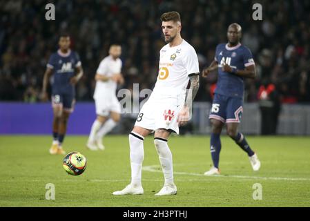 Paris, Frankreich. Okt. 2021. Xeka von Lille während der französischen Meisterschaft Ligue 1 Fußballspiel zwischen Paris Saint-Germain und LOSC Lille am 29. Oktober 2021 im Stadion Parc des Princes in Paris, Frankreich - Foto: Jean Catuffe/DPPI/LiveMedia Kredit: Unabhängige Fotoagentur/Alamy Live News Stockfoto