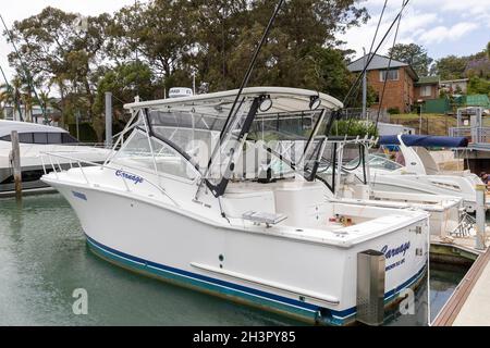 Angelboot in einem Yachthafen auf Pittwater, Sydney, Australien Stockfoto