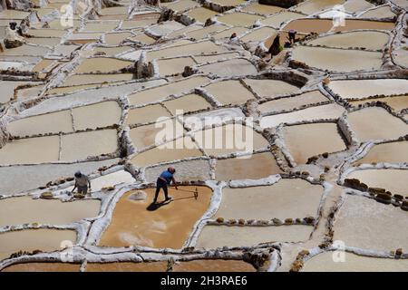 Peru Maras - Salzminen von Maras - Salineras de Maras Stockfoto