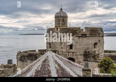 ST MAWES, CORNWALL, Großbritannien - MAI 12 : Blick auf das Schloss in St Mawes, Cornwall am 12. Mai 2021 Stockfoto