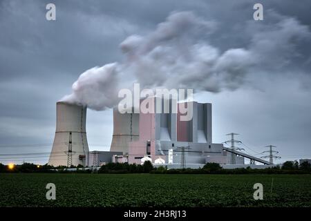 Kraftwerk Lippendorf im Besitz von LEAG und EnBW. Stockfoto