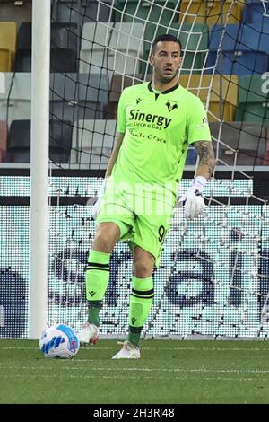 96 Lorenzo Montipo -Verona beim Spiel Udinese Calcio gegen Hellas Verona FC, italienische Fußballserie A in Udine, Italien, Oktober 27 2021 Stockfoto