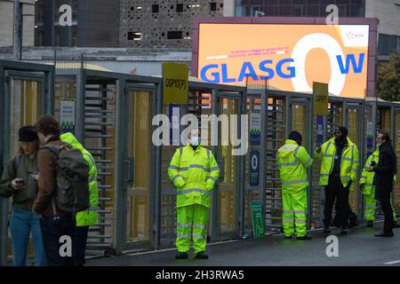 Glasgow, Großbritannien. Außenansicht der Veranstaltungsorte der 26. UN-Klimakonferenz, bekannt als COP26, in Glasgow, Großbritannien, am 30. Oktober 2021. Foto: Jeremy Sutton-Hibbert/Alamy Live News. Stockfoto