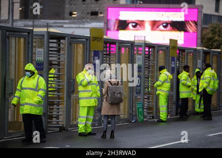 Glasgow, Großbritannien. Außenansicht der Veranstaltungsorte der 26. UN-Klimakonferenz, bekannt als COP26, in Glasgow, Großbritannien, am 30. Oktober 2021. Foto: Jeremy Sutton-Hibbert/Alamy Live News. Stockfoto