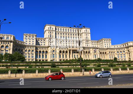 September 4 2021 - Bukarest in Rumänien: Fassade des Parlamentspalastes Stockfoto