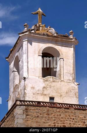 Kirchturm in Jerez de los Caballeros, Extremadura - Spanien Stockfoto