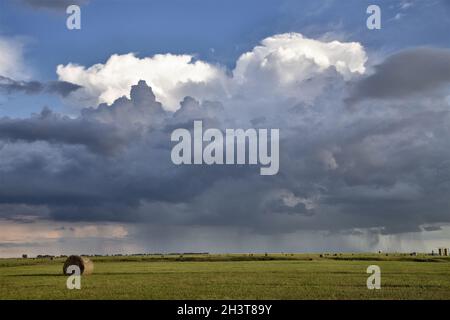 Prairie Storm Clouds Kanada Stockfoto