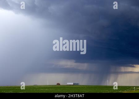 Prairie Storm Clouds Kanada Stockfoto