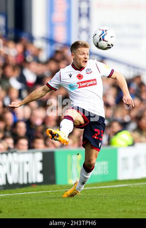 Lloyd Isgrove von Bolton Wanderers in Aktion während des Sky Bet League One-Spiels im Fratton Park, Portsmouth. Bilddatum: Samstag, 30. Oktober 2021. Stockfoto