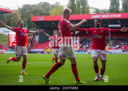 LONDON, GROSSBRITANNIEN. 30. OKTOBER Jayden Stockley von Charlton feiert nach dem Tor während des Sky Bet League 1-Spiels zwischen Charlton Athletic und Doncaster Rovers am Samstag, den 30. Oktober 2021 im The Valley, London. (Kredit: Federico Maranesi | MI Nachrichten) Kredit: MI Nachrichten & Sport /Alamy Live Nachrichten Stockfoto