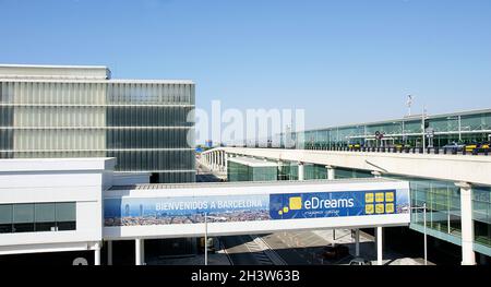 Start- und Landebahnen am Flughafen El Prat de Llobregat, Barcelona, Katalonien, Spanien, Europa Stockfoto