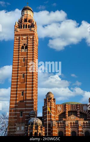 LONDON, Großbritannien - MÄRZ 13 : Blick auf die Westminster Cathedral in London am 13. März 2016 Stockfoto