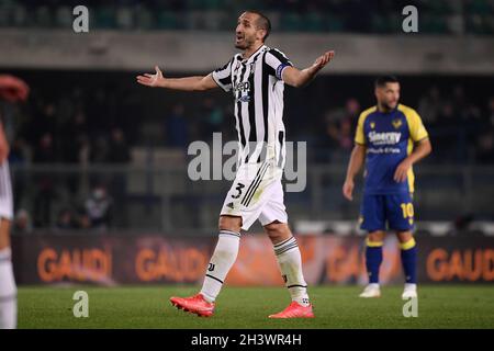 Verona, Italien. Oktober 2021. Giorgio Chiellini vom FC Juventus reagiert während des Fußballspiels Hellas Verona und Juventus FC in der Serie A 2021/2022 im Marcantonio Bentegodi-Stadion in Verona (Italien) am 30. Oktober 2021. Foto Federico Tardito/Insidefoto Kredit: Insidefoto srl/Alamy Live News Stockfoto